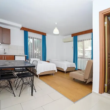 Akyaka Nehir Butik * Ula