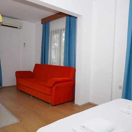 Akyaka Nehir Butik *