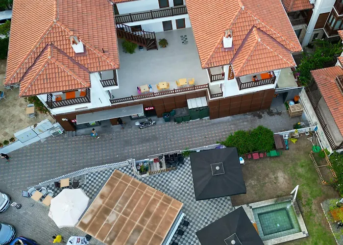 Akyaka Nehir Butik * Ula