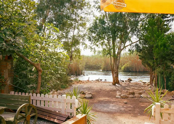 Akyaka Nehir Butik * Ula