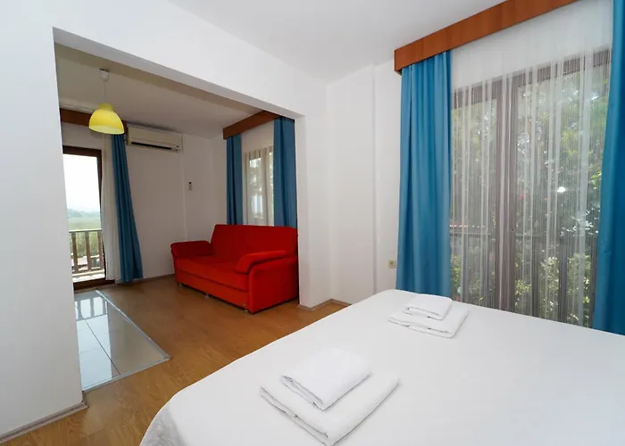 Akyaka Nehir Butik *