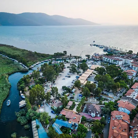 Akyaka Nehir Butik Apart Otel Ula