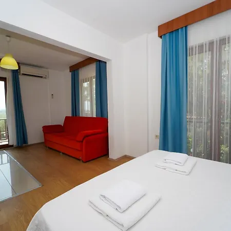 Akyaka Nehir Butik *